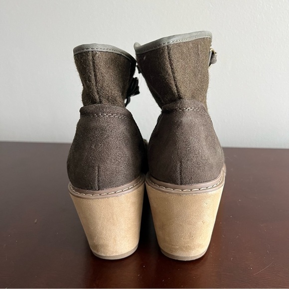 Merona Wool Blend Green Wedge Heel Boots Size 10 - Picture 5 of 7